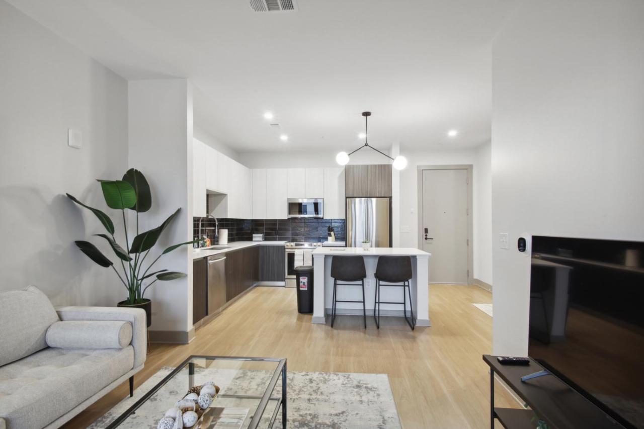Апартаменты West Midtown Penthouse 2 Bdrm Атланта Экстерьер фото