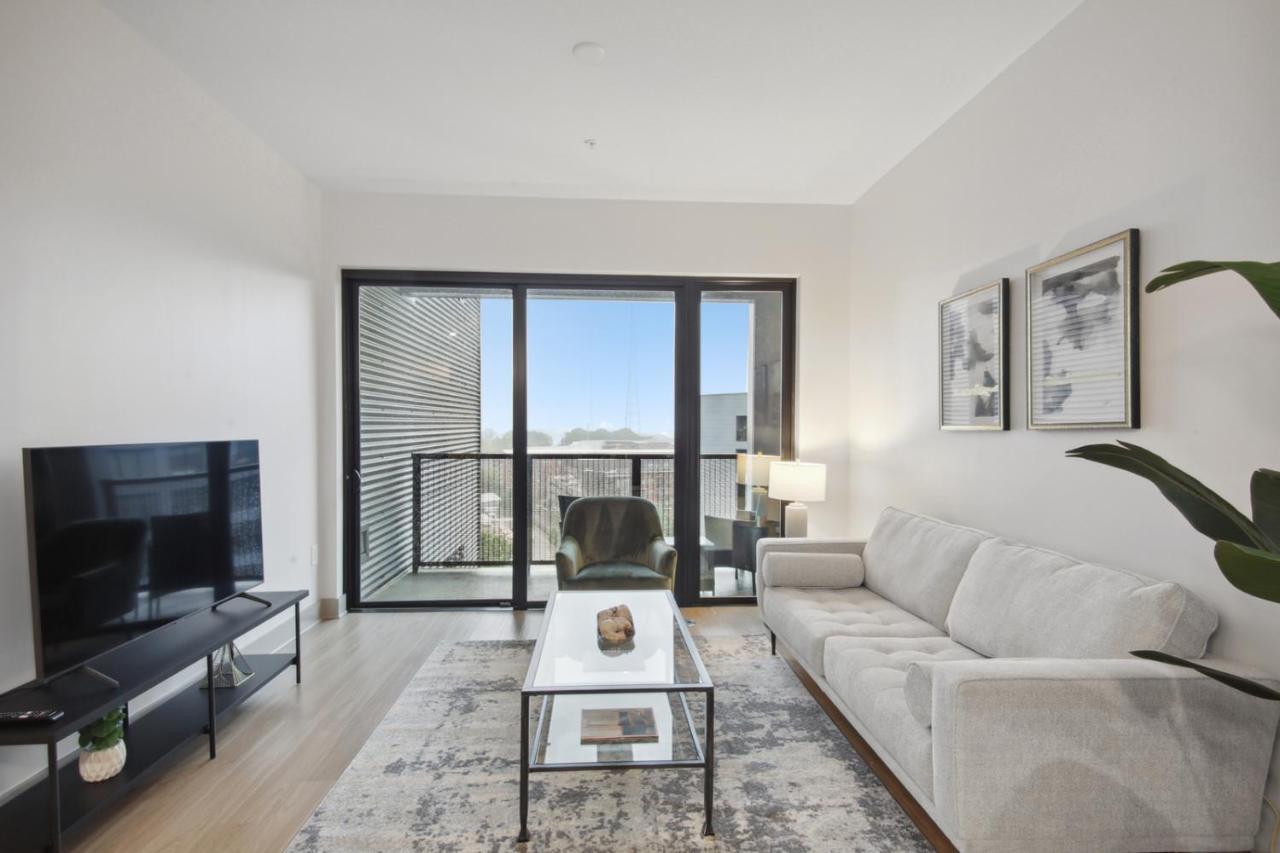 Апартаменты West Midtown Penthouse 2 Bdrm Атланта Экстерьер фото