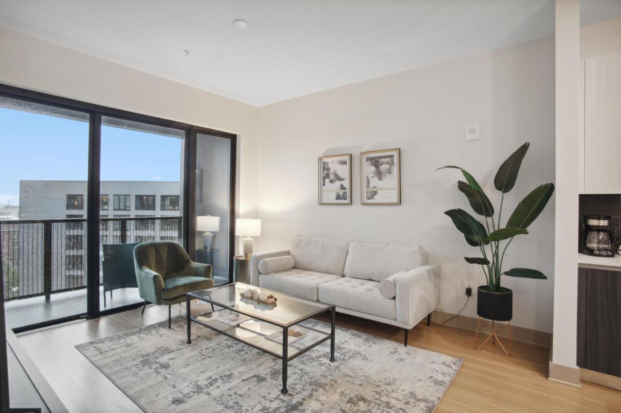 Апартаменты West Midtown Penthouse 2 Bdrm Атланта Экстерьер фото